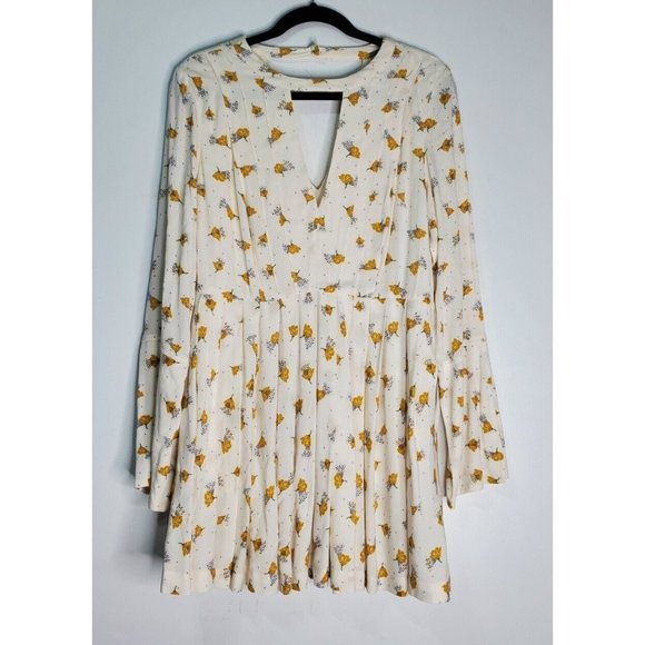 Free People 8 Teagan Floral Mini Dress Cut Out Yellow Floral Bell Sleeve Boho - Picture 6 of 6